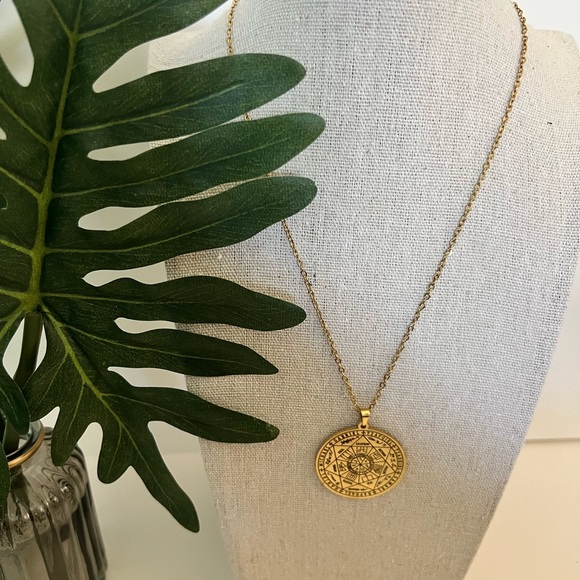 Protection Archangel Gold Necklace - Spiritual Medallion Necklace - Picture 11 of 11